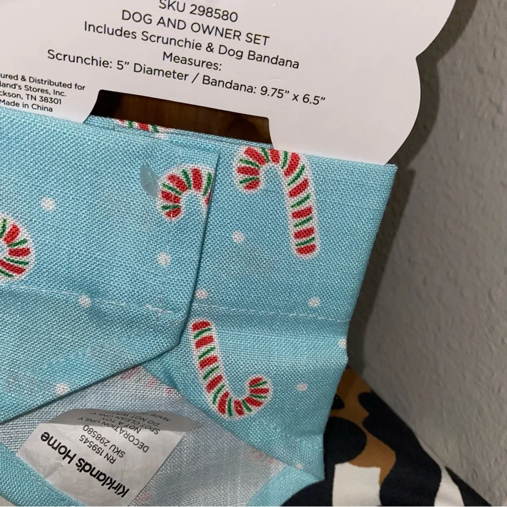 CHRISTMAS DOG BANDANNA & SCRUNCHIE SET